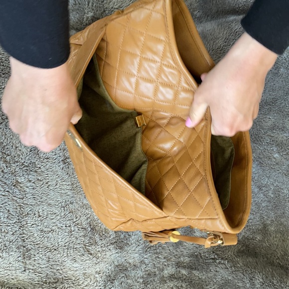 Isaac Mizrahi Quilted Purse - Picture 4 of 4